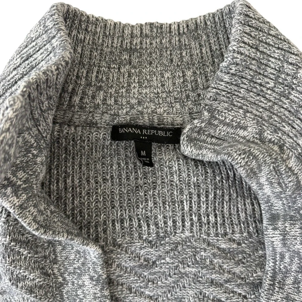 Banana Republic Men's Cardigan Sweater‎ Medium Gray 100% Cotton